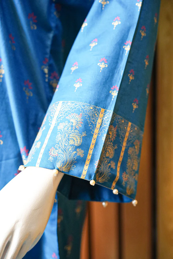 3 Piece Cambric Suit by Madiha Jahangir - Luxurious Fabric